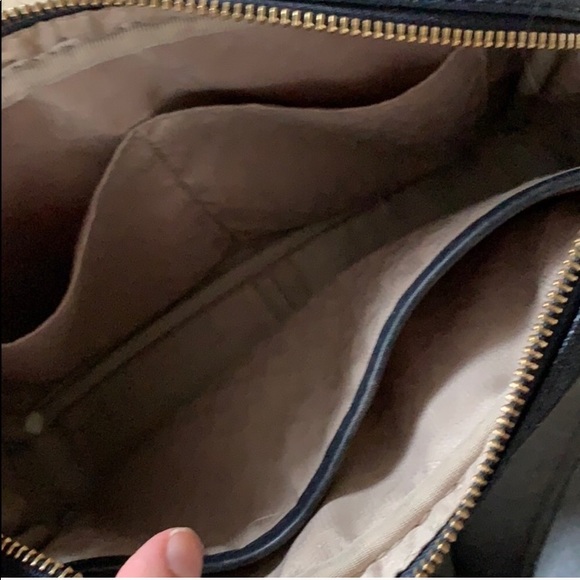 MK Jet Set EW Large Saffiano Baltic Gold Crossbody - Picture 8 of 8